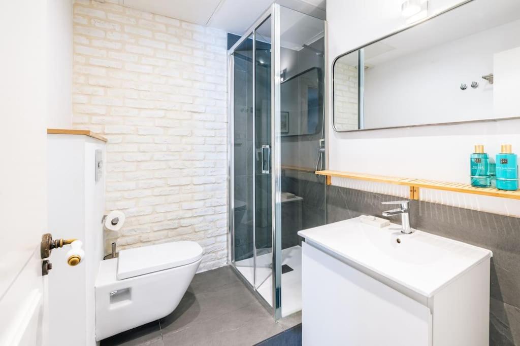 דירות מדריד Amazing Flat 5 Balconies In Chueca - Gran Via מראה חיצוני תמונה