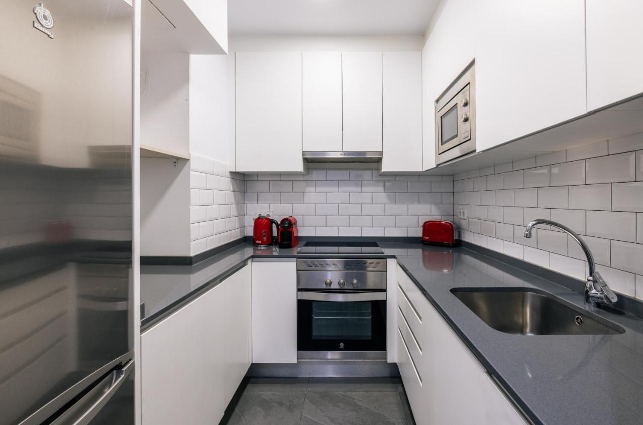 דירות מדריד Amazing Flat 5 Balconies In Chueca - Gran Via מראה חיצוני תמונה