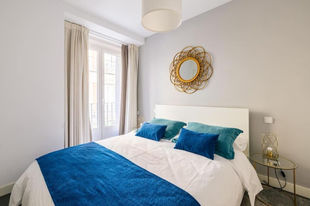 דירות מדריד Amazing Flat 5 Balconies In Chueca - Gran Via מראה חיצוני תמונה
