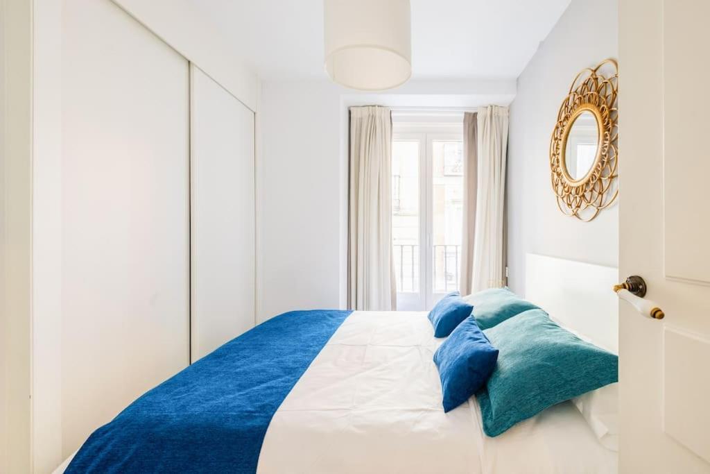 דירות מדריד Amazing Flat 5 Balconies In Chueca - Gran Via מראה חיצוני תמונה